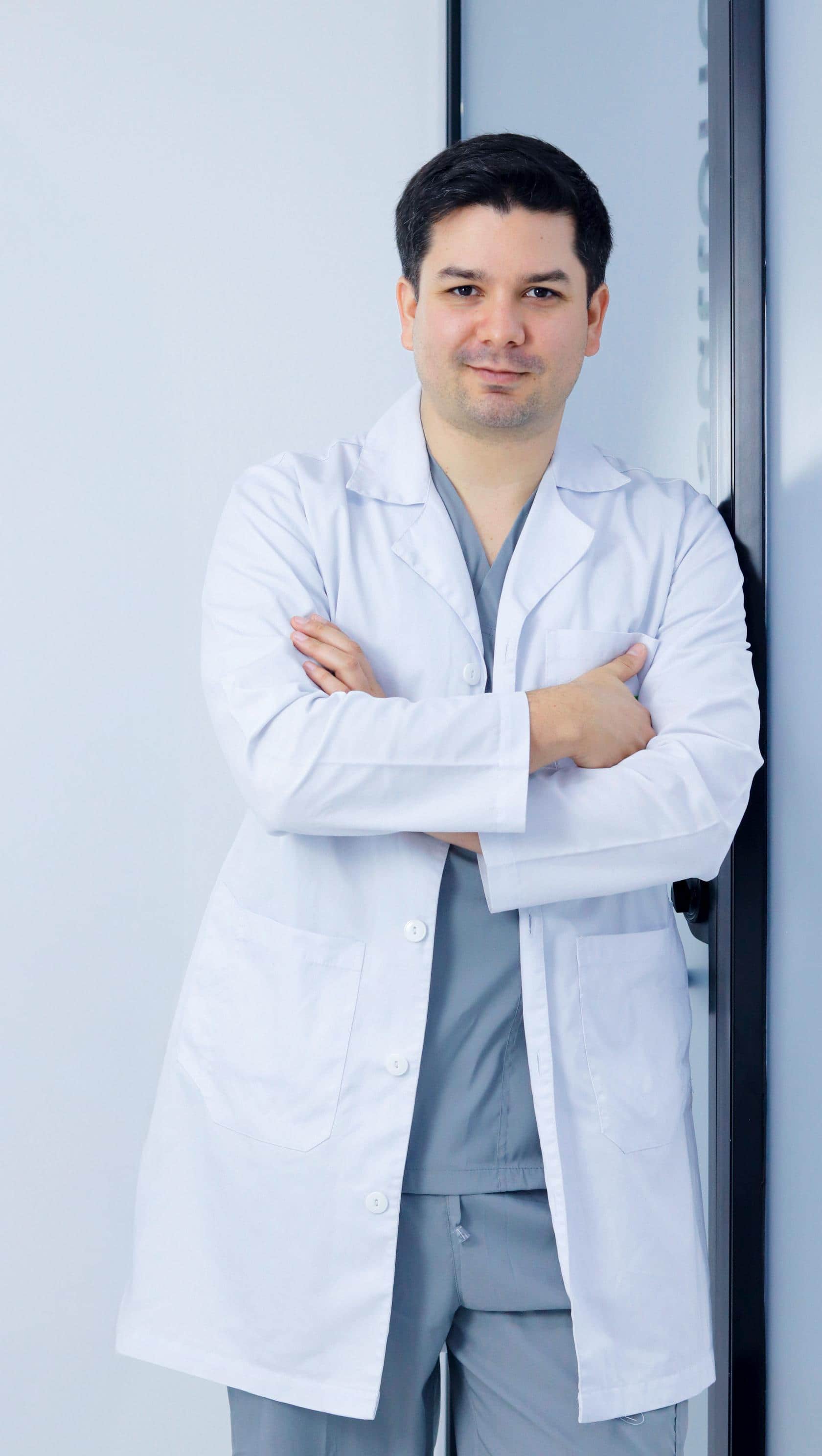 Dr. Diego Uribe